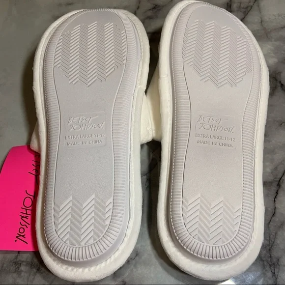 Betsey Johnson Betsiest Vibrant Sugar Skulls Slipper White - Picture 7 of 10